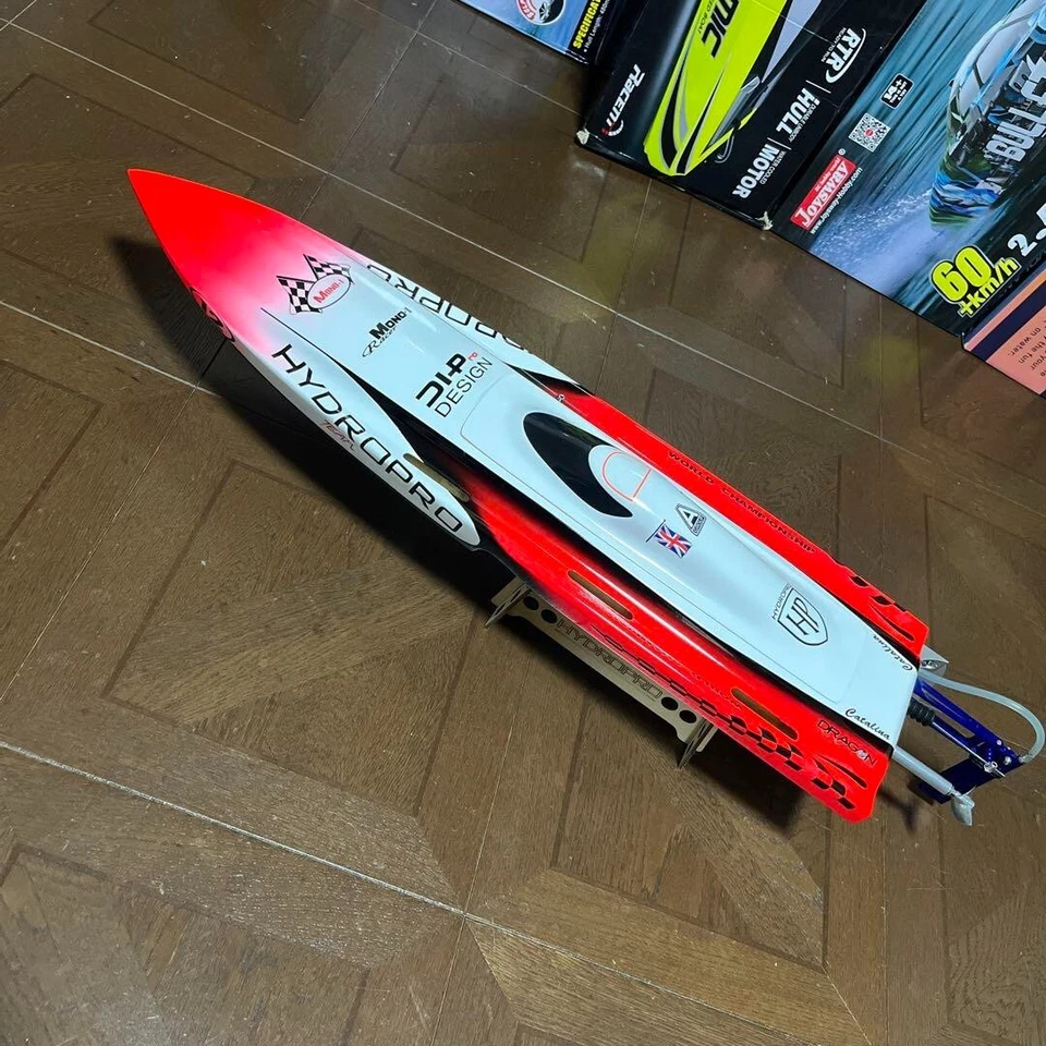 KYOSHO HYDROPRO RC Racing Boat Mono-1 with Receiver and Stand - Image 3 of 4
