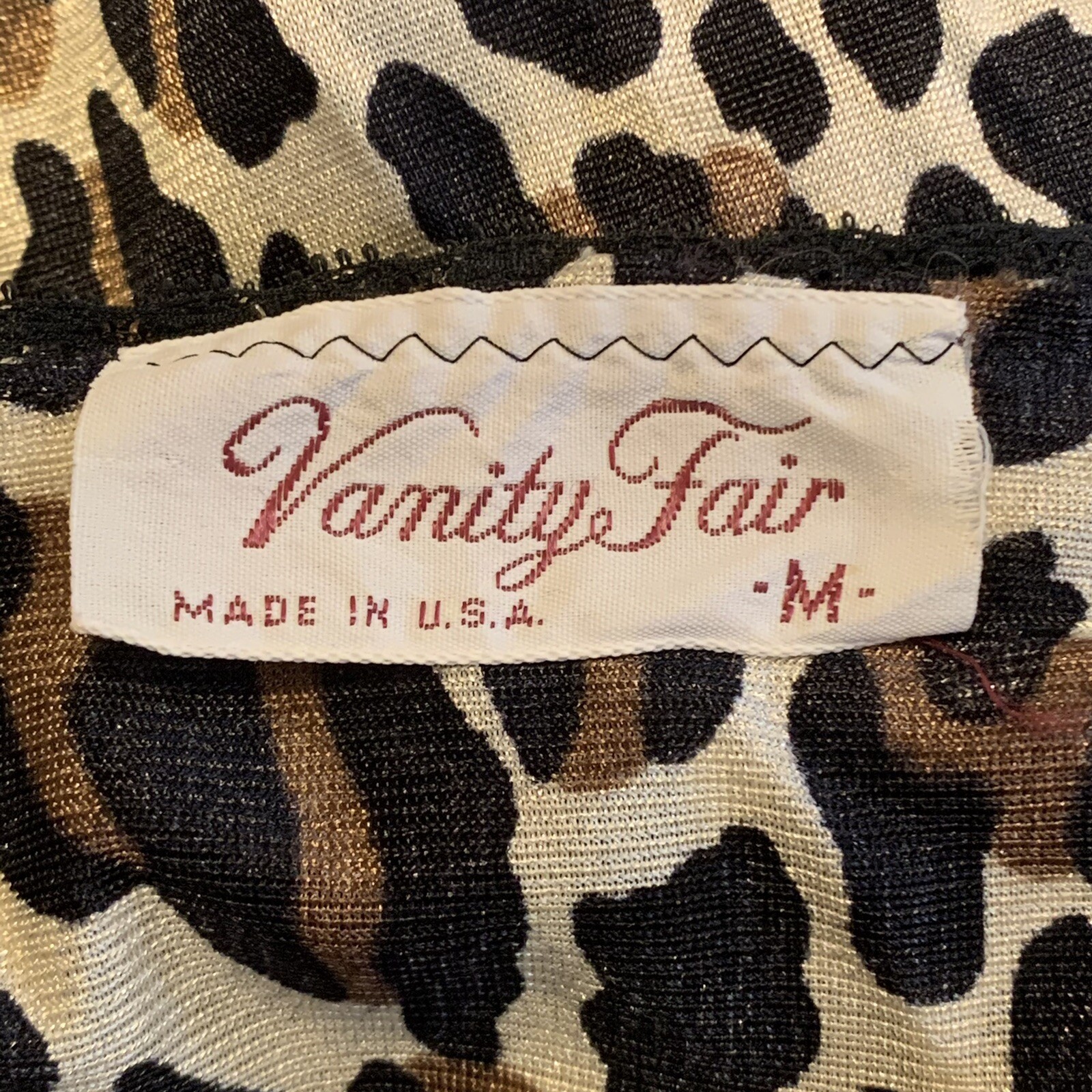 Vanity Fair Robe - image 4