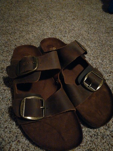 sepatu ysl tribute
