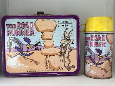 1973 Vintage Metal ROAD RUNNER COYOTE Thermos Brand Lunchbox w