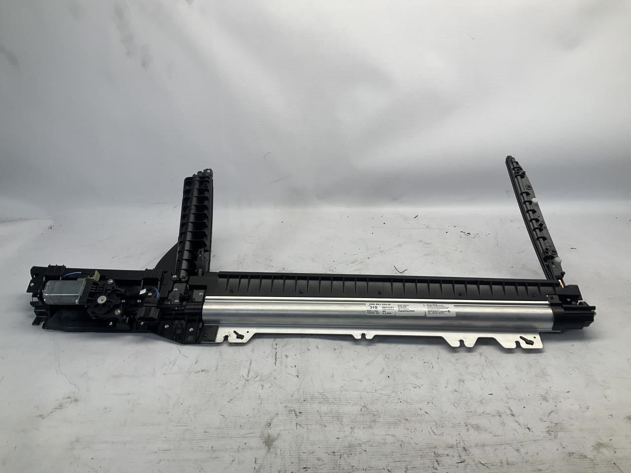 20-25 Bentley Flying Spur Front Left Door Window Roller Blind Q