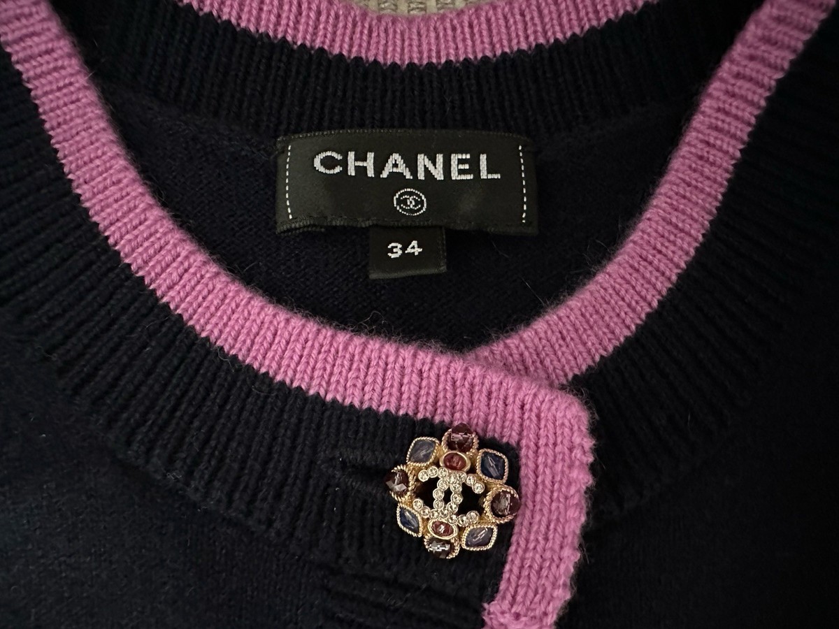 MINT 100%AUTH CHANEL 22K Navy Blue Floral CC Cashmere Cardigan