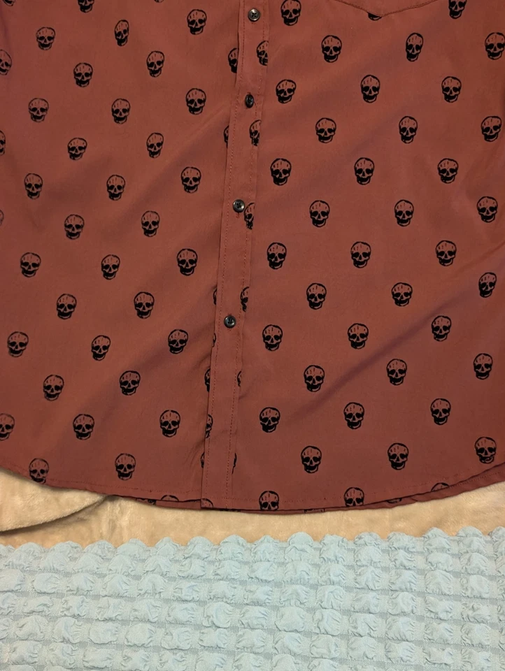 Camisa de manga corta Triumph Over Tragedy Borgoña con estampado de calavera negra para hombre XL Foto 4 de 4