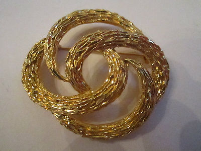 GOLD TONE BARK FINISH DESIGN BROOCH - VINTAGE - TUB J J J