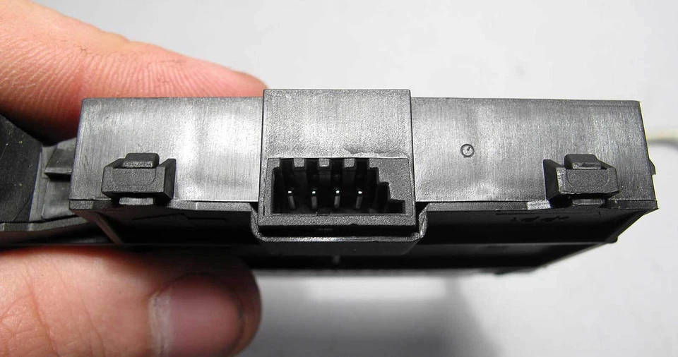 Ультразвуковой модуль сигнализации потолка крыши BMW E53 X5 SAV датчик 2000-2004 б/у от оригинального производителя - Изображение 4 из 4