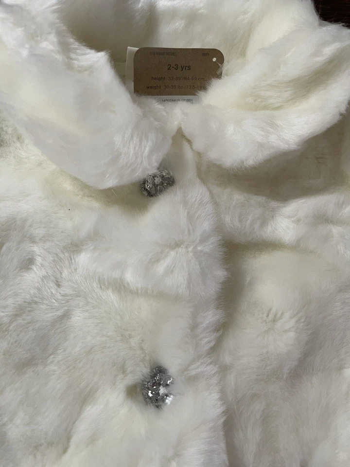 Crazy 8 Girl 2Y-3Y Nuevo con Etiquetas Abrigo de Piel Sintética Chaqueta Lazo Navidad Diamante Botón Vacaciones Foto 4 de 4