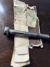 John Deere NOS # R20160 SHAFT 99 299 520 530 620 630 720 730 720D 730D