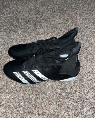 Adidas Demonscale Predator BLACK Football Cleats Size 5 PBB 698007