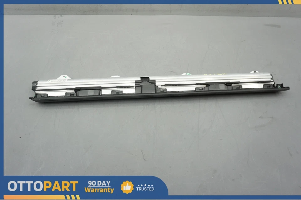 2013-2019 BMW 650i GRAN COUPE Rear Right Side Door Window Sun shade OEM 7288148 - Image 2 of 4