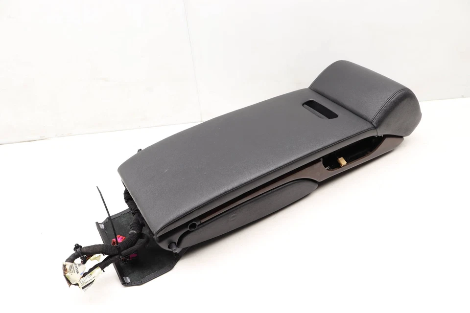 AUDI S8 2013-2015 - Conjunto reposabrazos asiento central trasero 4H0885075 k Foto 4 de 4