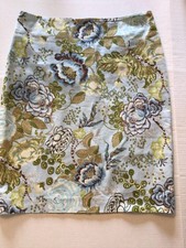 W-10 Talbots Skirt Floral Print Flattering Bold Boho Chic Cottage Knee Length