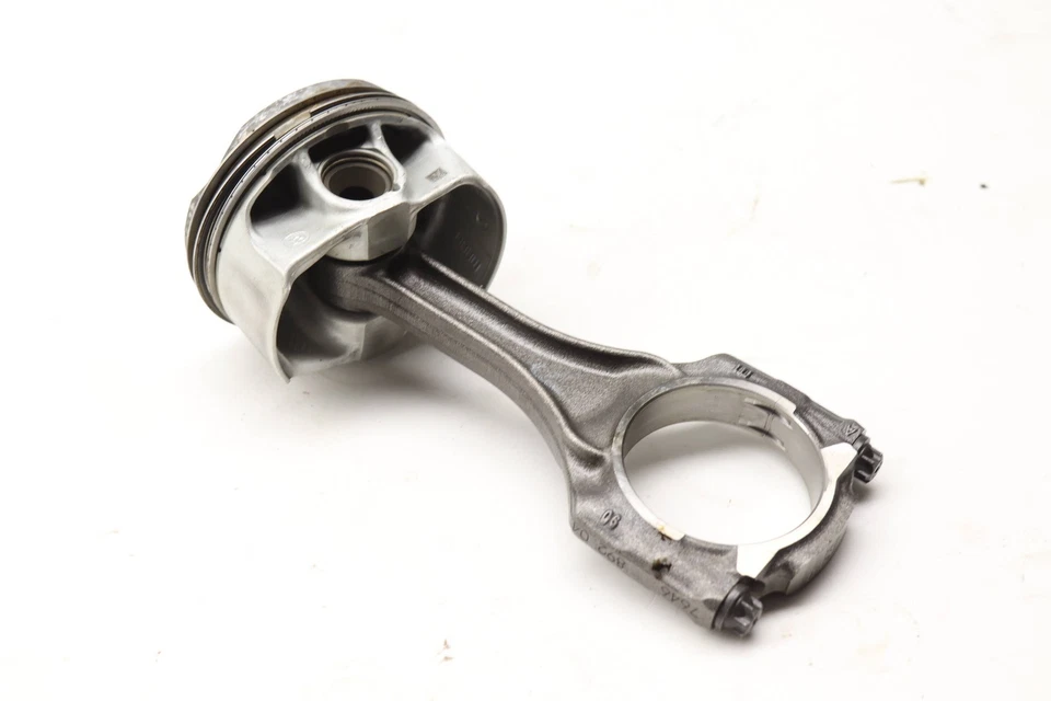 BMW M760LI XDRIVE 2017-2019 - pistón con varilla de conexión 8653978 Foto 2 de 4