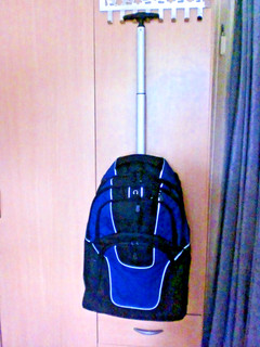 Großer Rucksack Trolley in Schwarz Blau der als Handgepäck geeignet ist sehr g