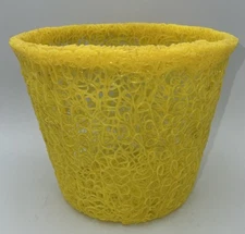 Spun Plastic Waste Basket Planter Spaghetti Yellow MCM Mod 60s Small 6.25"