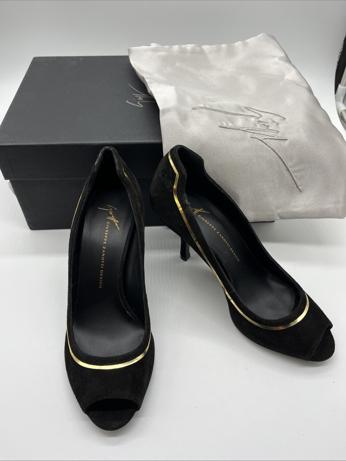 GIUSEPPE ZANOTTI women’s high heel Black suede pumps open toe EU 36.5 US 6.5