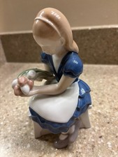 Vintage Bing and Grondahl(B&G) #2298 Girl wit...