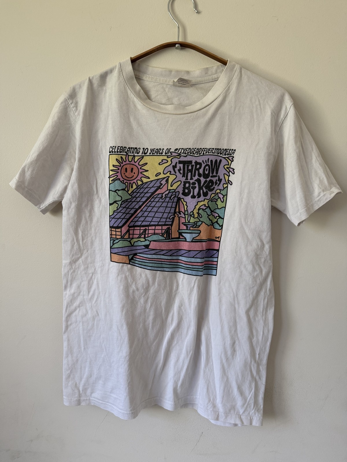 New States Apparel Throw Bike Fixed Gear Graphic Tee White S