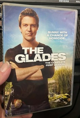 THE GLADES The Complete First Season DVD 2010 Matt Passmore 4-Disc Set