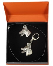 Doberman type 2 - necklace, keyring, set with a dog in orange box, Art Dog USA