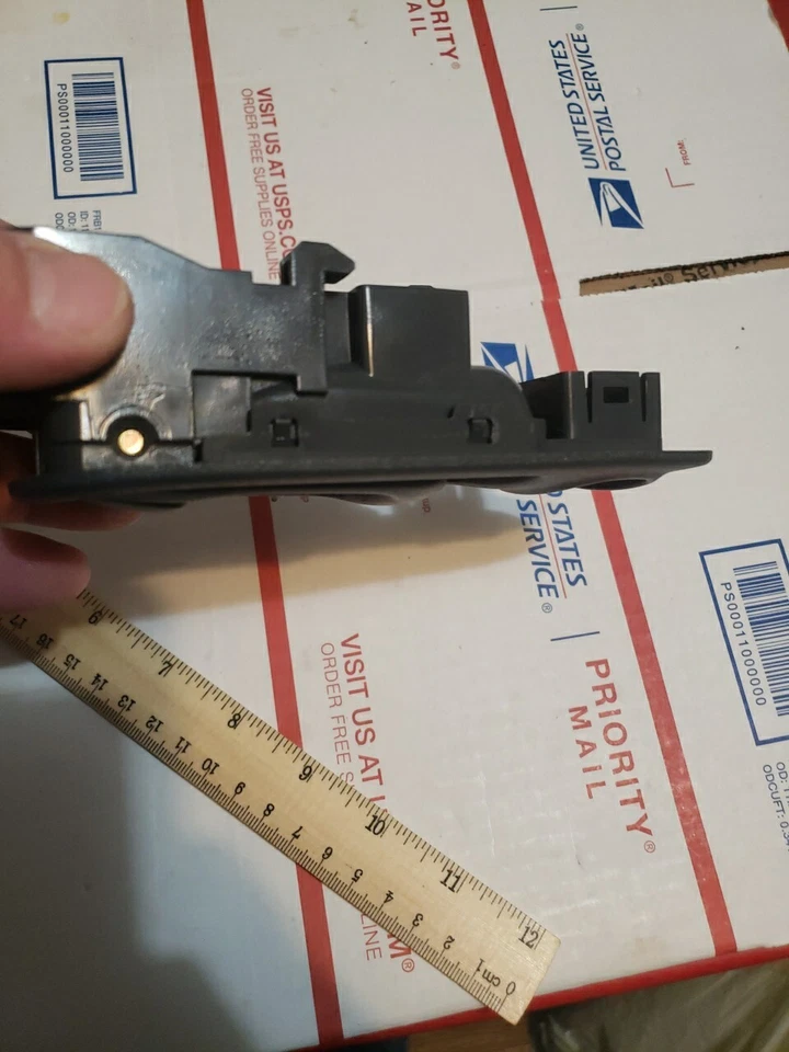 Nissan Xterra 2004 conjunto de cerradura de puerta derecha con bisel Foto 3 de 4