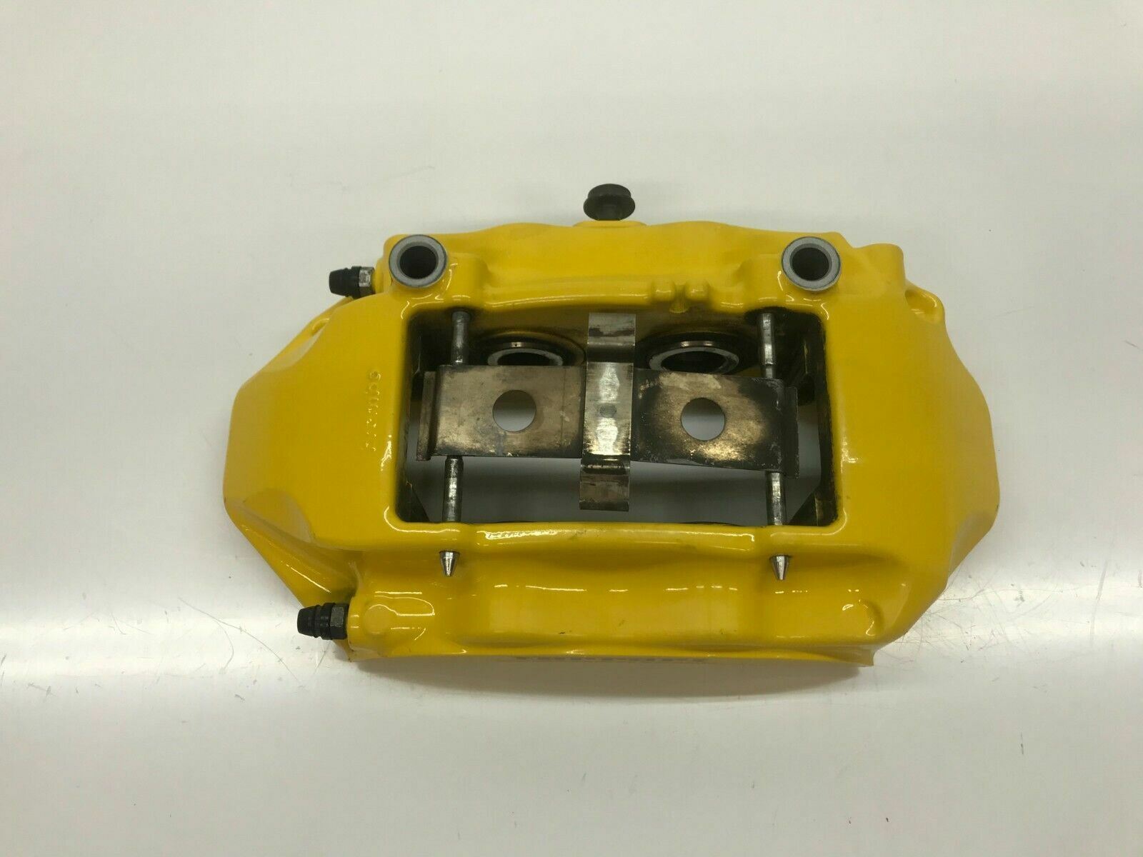 FERRARI 458 ITALIA REAR RIGHT PASSENGER SIDE CCB BRAKE CALIPER YELLOW OEM 261791