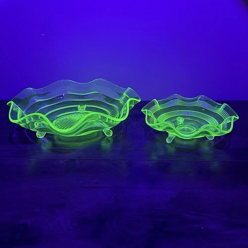 2 Uranium Vaseline Glass Ruffled Ribbed Optic Footed Bowl Dish GREEN Depression