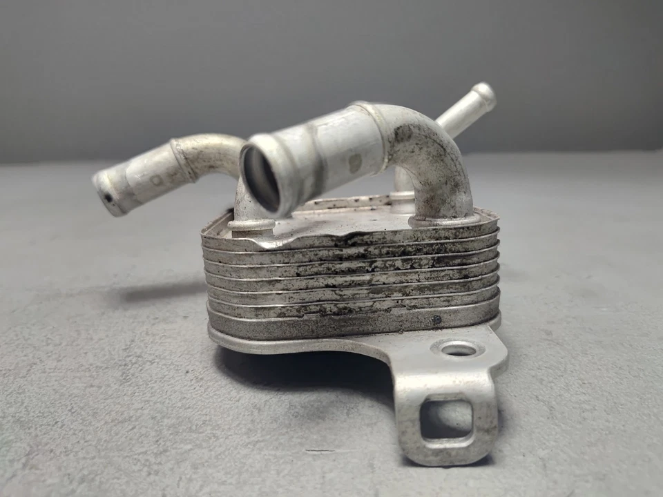 Toyota Highlander 2017-2022 transmisión automática enfriador de aceite OEM Foto 4 de 4