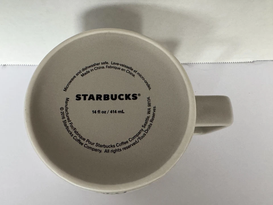 Starbucks Coffee Mug 2016 14 oz Winter Holiday Christmas. Excellent Condition - Image 4 of 4