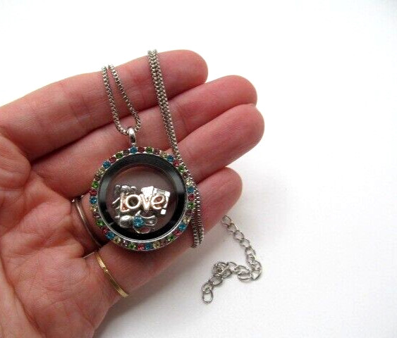 Vintage Silver Tone Memories Function Rainbow Loc… - image 2