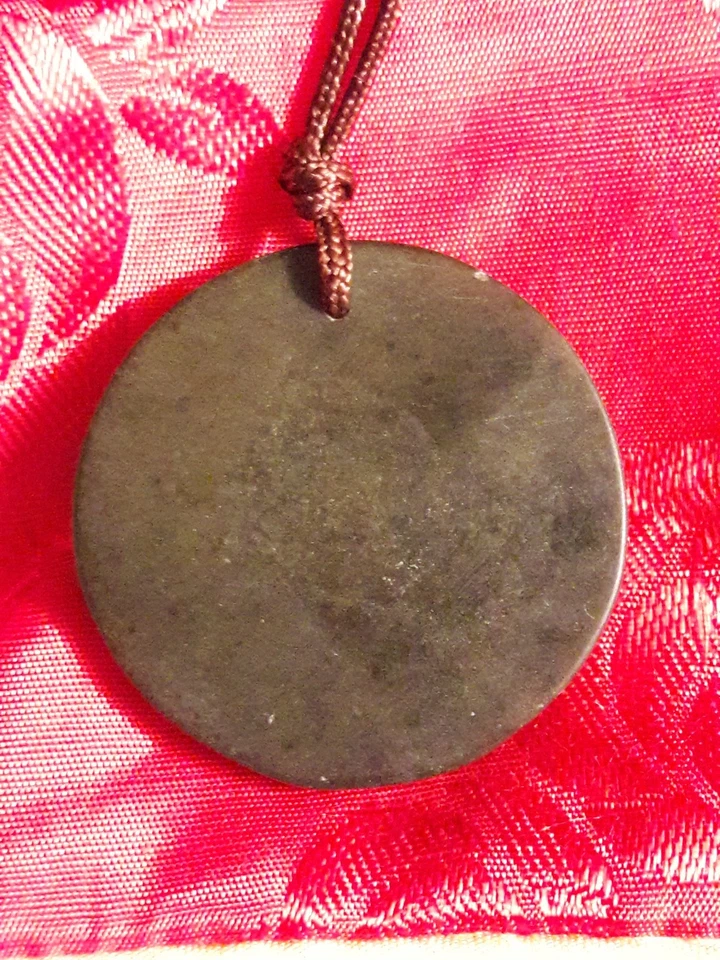 Dragón Asiático Ying Yang Piedra Marrón Amuleto 1.5" Colgante 28" Acorde de Seda  Foto 3 de 4