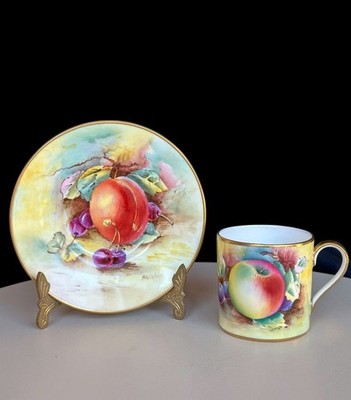Minton handbemalte Obsttasse & Untertasse signiert J. Woby / M. Holz Aprikosen & Pflaume