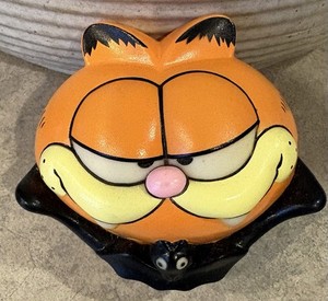 Garfield Vampire for sale | eBay
