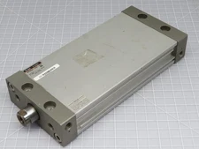 SMC MDUB50-150D-A73 DOUBLE ACTING PNEUMATIC CYLINDER T197228