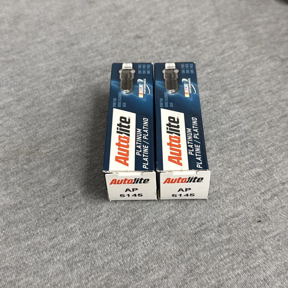 Bujía Autolite AP5145 - Se adapta a Ford LTD Crown Victoria 1987-1991 (paquete de 2) Foto 3 de 4