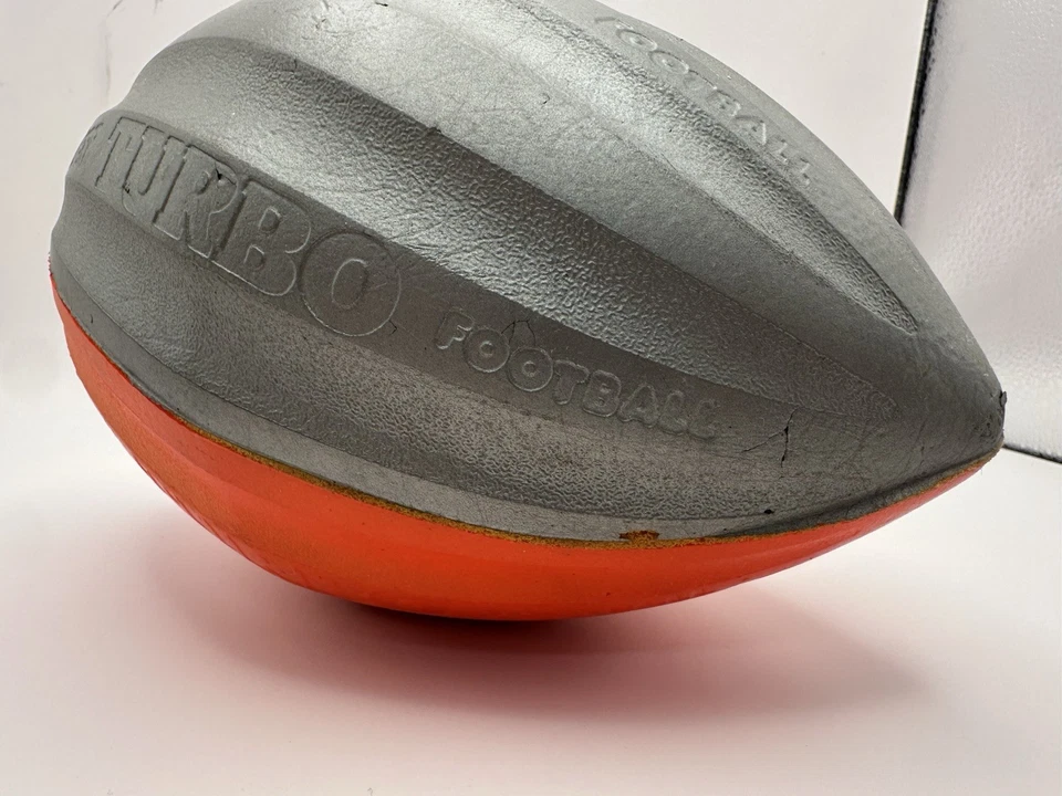 Винтажный NERF TURBO футбол, серебро и красный, 1989 Parker Brothers - Изображение 2 из 4