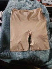 Spanx Shapewear Mid Thigh Shorts In Sandcastle Sz S
