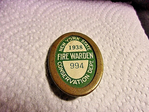 RARE 1938 NEW YORK STATE CONSERVATION DEPT. FIRE WARDEN BADGE