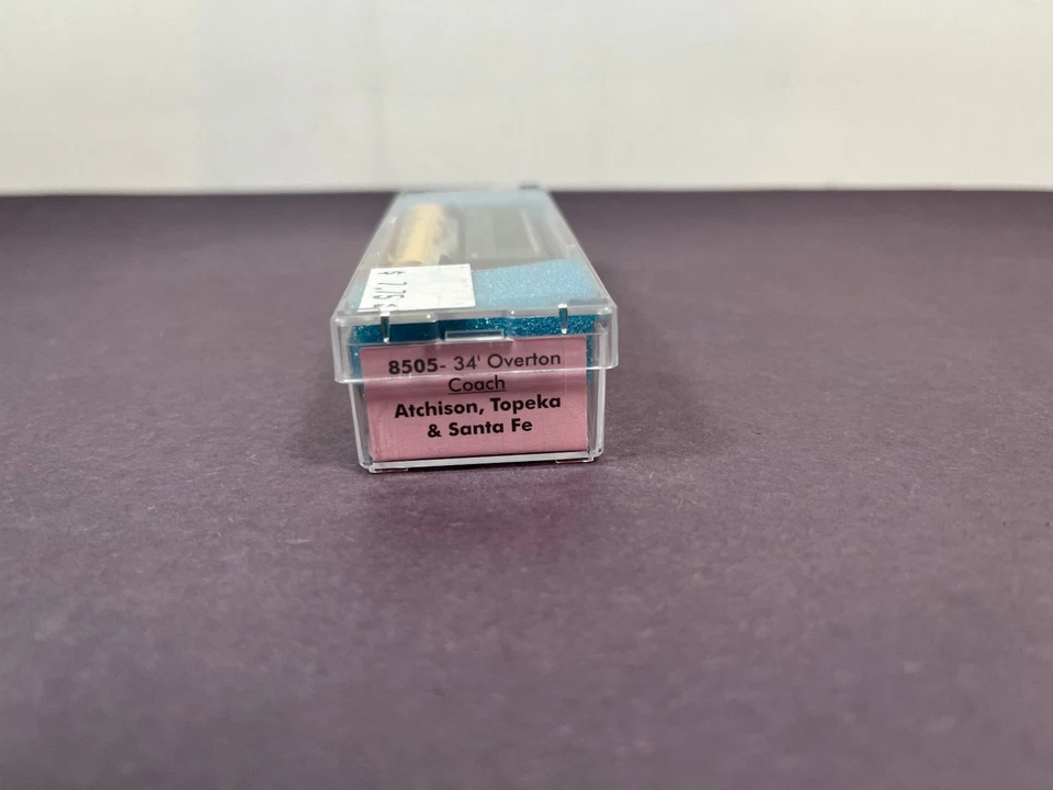 Roundhouse N Scale Train 8505 Overton Coach ATCHISON TOPEKA & SANTA FE 2348 - Image 3 of 4