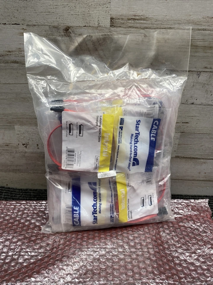 Bag of 20 StarTech LSATA18 18in Latching SATA Cable Male SATA - 18 - Red - Image 2 of 4