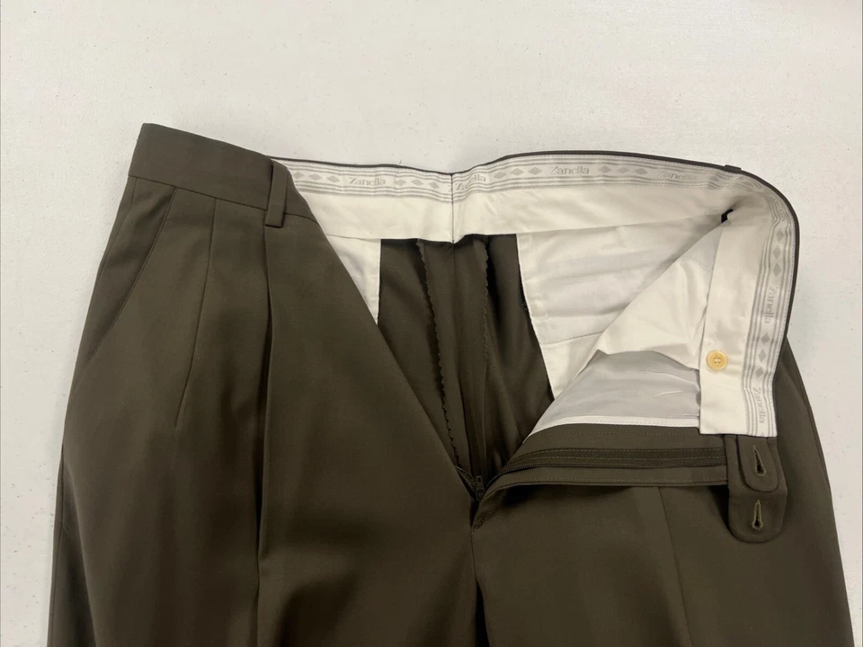 Pantalones de vestir de lana lisa verde oliva Zanella para hombre 33X27 $395 Foto 2 de 4
