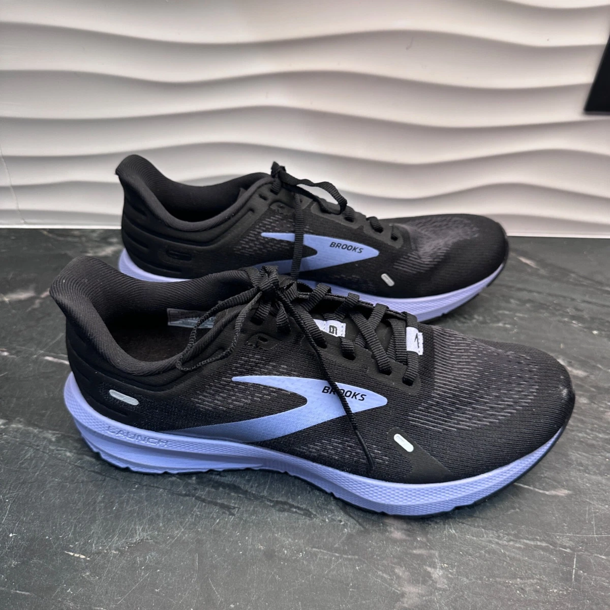 Brooks Womens Launch 9 1203731B060 Black Running Shoes Sneakers Size 9.5 B