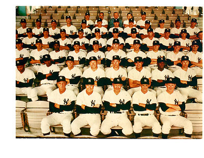 NEW YORK YANKEES 8X10 TEAM PHOTOS LOT OF 4 1962 1963 1967 1968