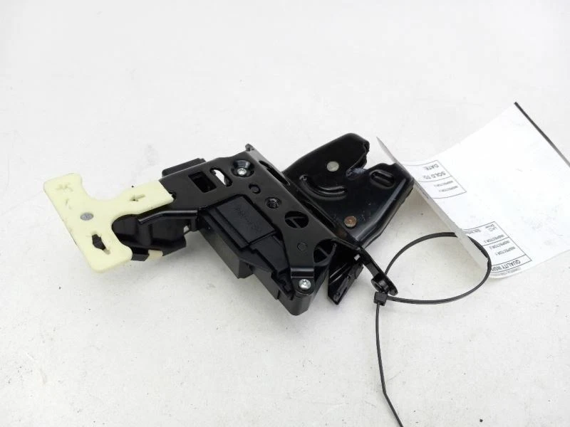 Chevrolet Malibu 2009 pestillo de puerta trasera Foto 4 de 4