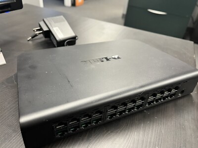 D-Link 24-Port Unmanaged Gigabit Switch DGS-1024A