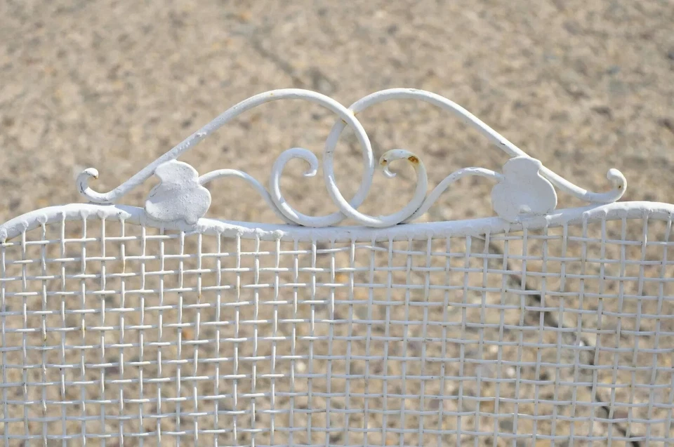 Sillón de comedor de patio de hierro moderno de mediados de siglo con escultura Russell Woodard vintage Foto 4 de 4