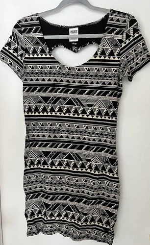 UNDERCOVER Abito donna Victoria's Secret rosa medio bodycon taglio cuore nero bianco