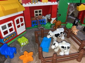 LEGO Duplo Big Farm #10525 Incomplete Retired Extra Animals Read All