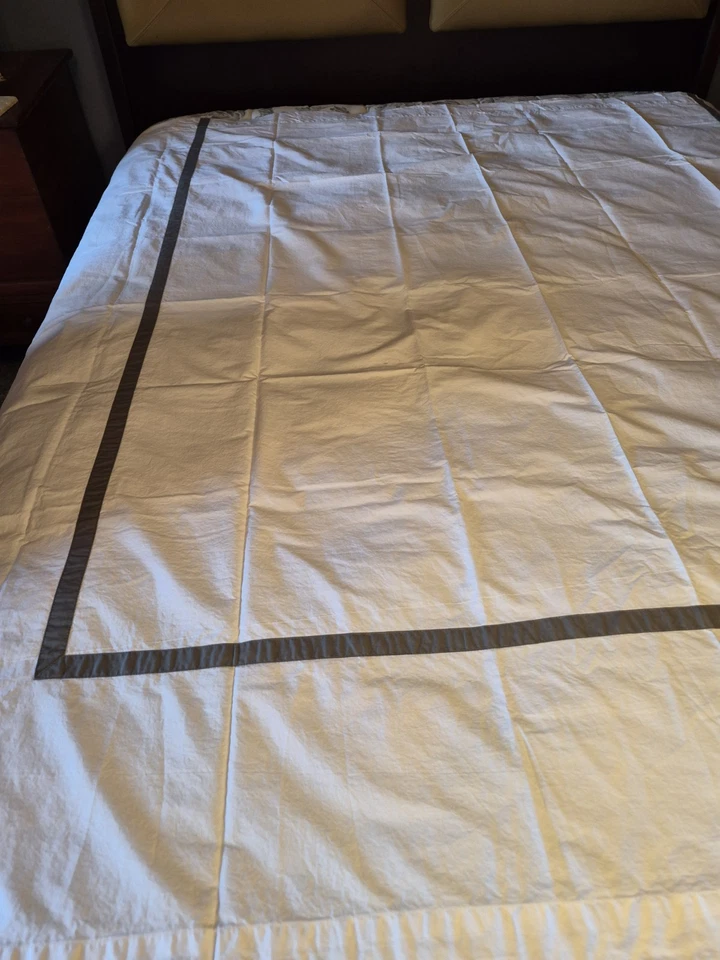 Cortina de ducha de algodón Pottery Barn Decorator gris 72" cuadrada Foto 2 de 4