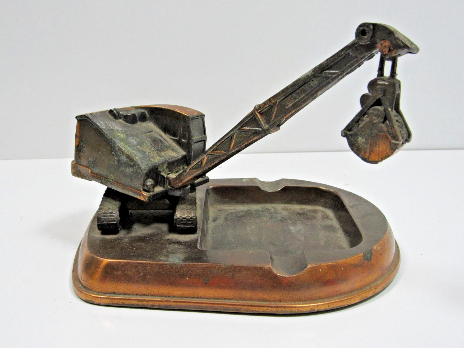 Vintage 1950s Lorain Copper Excavator Track Crane Shovel  Ashtray Cab Pivots