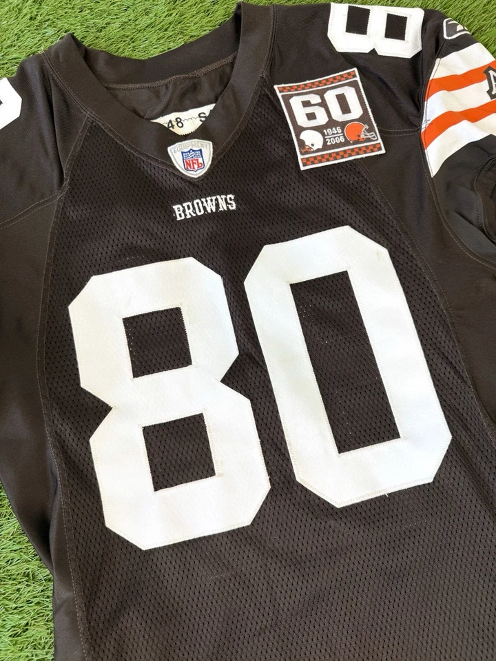 Camiseta de fútbol americano auténtica emitida por el juego del equipo 2006 de Kellen Winslow Cleveland Browns Foto 4 de 4